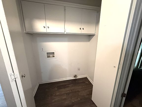 5th image of 4229 Wembleton Cir #4229
