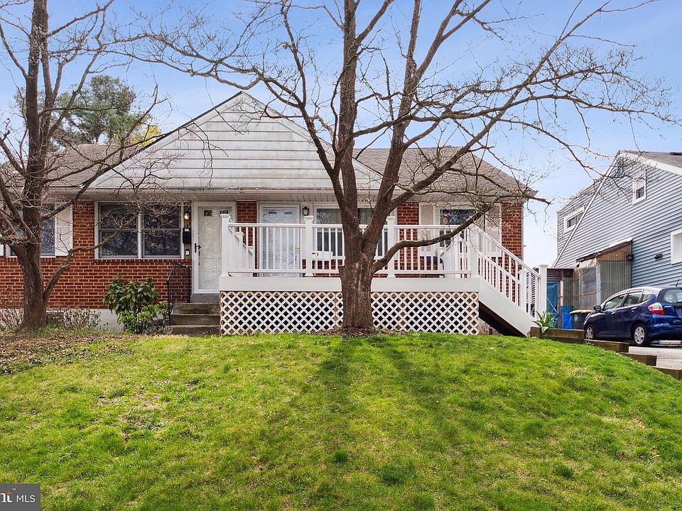 1st image of 446 Garfield Ave