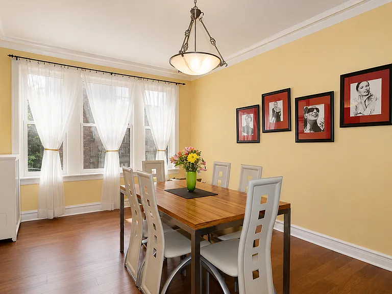 751 W Brompton Ave #2E — Photo 3