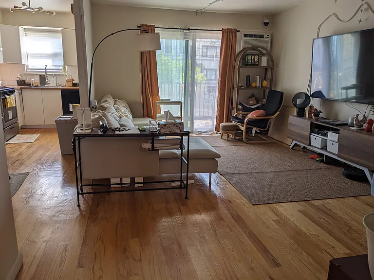 24 Prospect St #2 — Photo 3