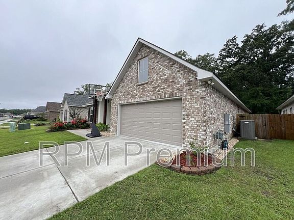 4th image of 18945 Corlis Green Dr