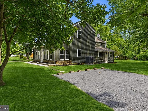 5th image of 281 Friendship Rd