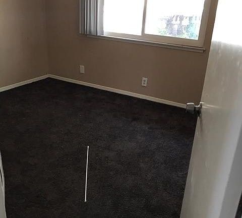4th image of 13447 Hiawatha Ln