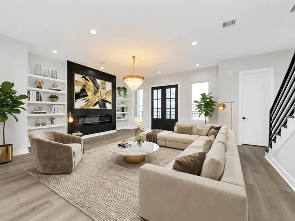 1605 Sylvester Rd, Houston, TX 77009
