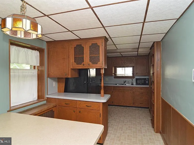 101 W Franklin St — Photo 12