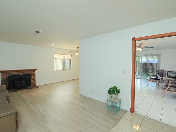 4th image of 2277 Currier Place