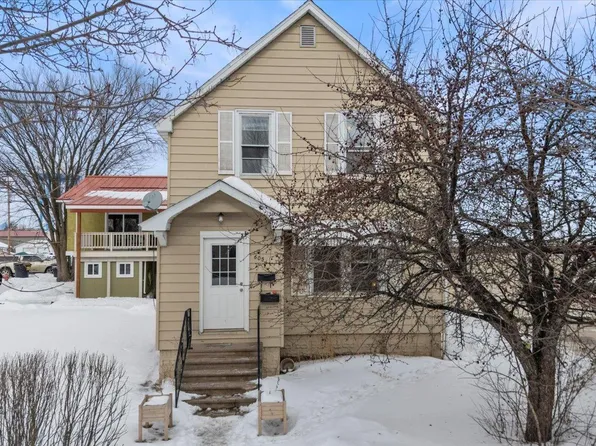 605 5th St S, Virginia, MN 55792