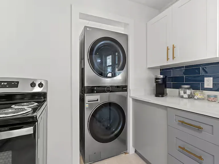 905 Perrin Dr #3 — Photo 3
