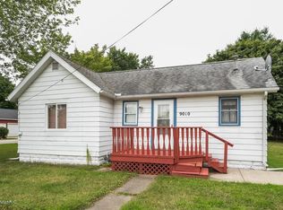 9010 3rd St, Baroda, MI 49101