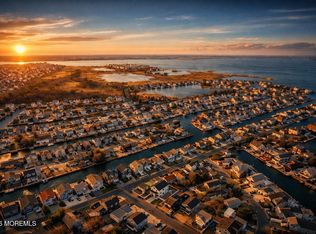 5 Shore Pine Dr, Brick, NJ 08723