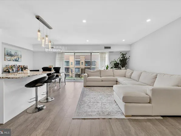 8930 Krewstown Rd Unit 310, Philadelphia, PA 19115