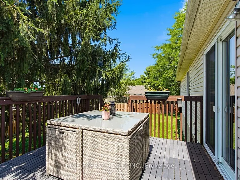 1406 Aspenridge Cres — Photo 39