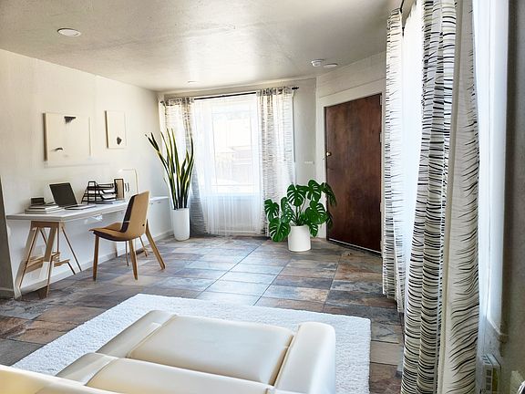 virtually STAGED photo