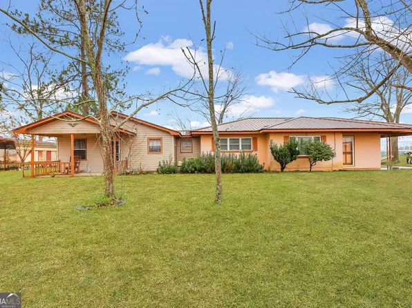 137 Morris Dr, Alma, GA 31510