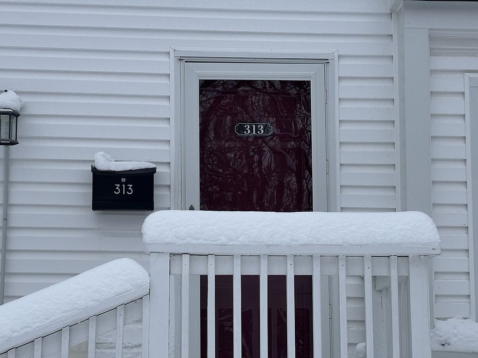 1st image of 311 W Roosevelt St
