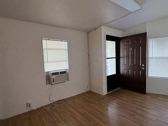 5th image of 7910 SE Shenandoah Dr
