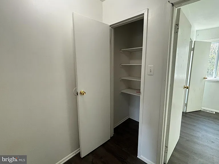 2404 Bayberry Ct — Photo 13