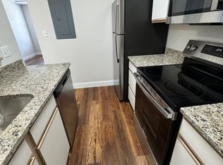 605 Eldridge St, Lawrence, KS 66049