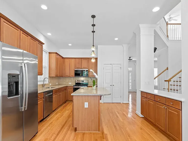 111 Sir Walker Ln — Photo 18