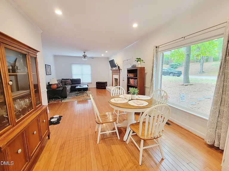 207 Danforth Dr — Photo 9