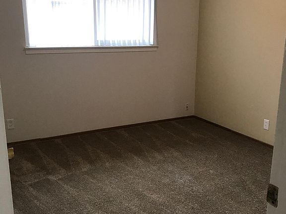 3rd image of 2358 Karen Dr APT 6