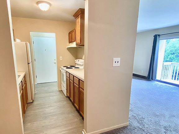 4th image of 7000 Villa Dr