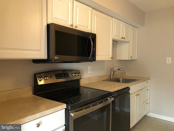 4th image of 7931 Sausalito Pl
