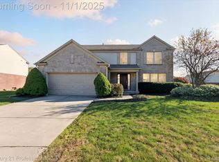 47123 Sherstone Dr, Canton, MI 48188