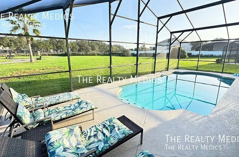 4802 Cumbrian Lakes Dr — Photo 13