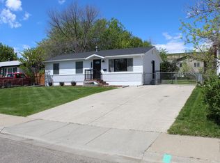 919 Avenue C NW, Great Falls, MT 59404