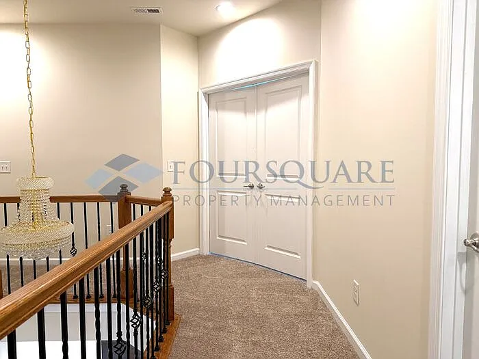 1016 Hildebran Ln — Photo 34