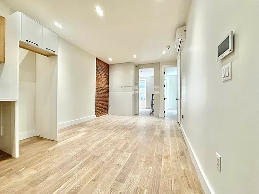 Rented by Doorway NYC, LLC | media 19