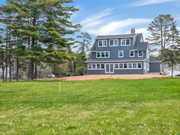 939 Whitefish St, La Pointe, WI 54850