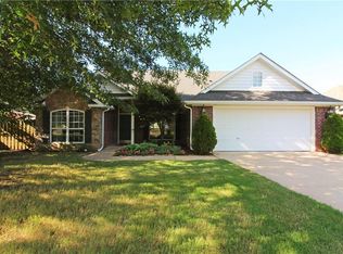 4966 W Chimon Way, Fayetteville, AR 72704