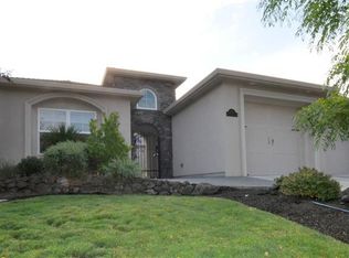 1219 Quail Hollow Dr, Medford, OR 97504