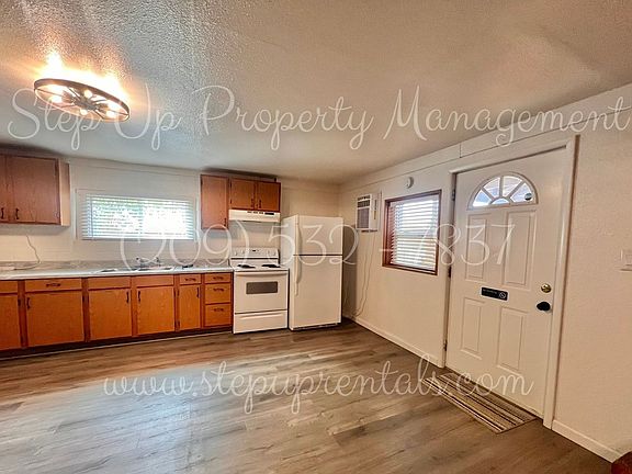 4th image of 12915 Mountain View Rd #B