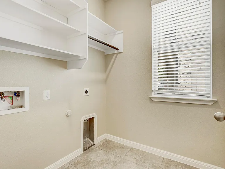 356 Quarry Ln — Photo 22