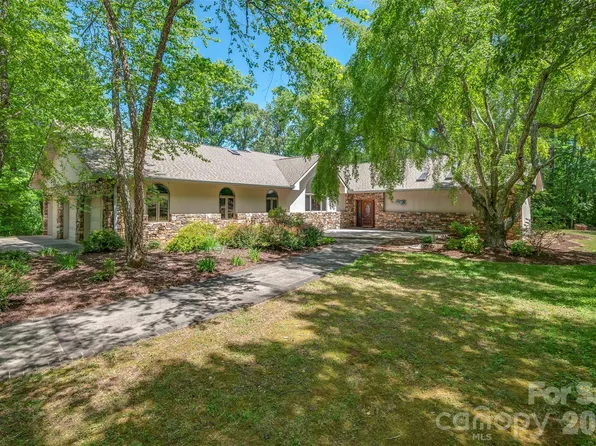 226 Big Rock Dr, Rutherfordton, NC 28139