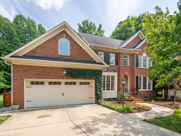 105 Robbins Reef Way, Cary, NC 27513