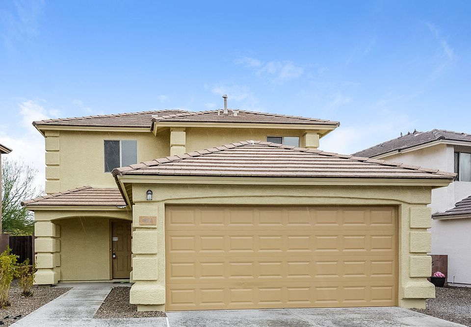 1st image of 862 W Calle Arroyo Norte