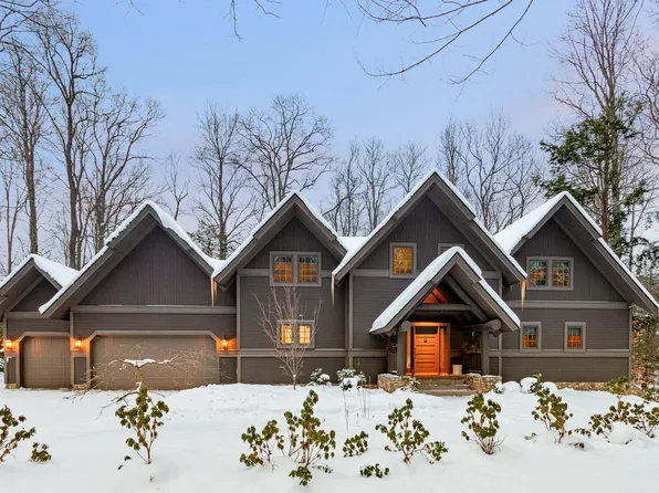 6290 Scenic Woods Cir N, Muskegon, MI 49445