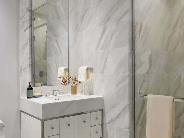 138 East 50th Street image 8 of 26