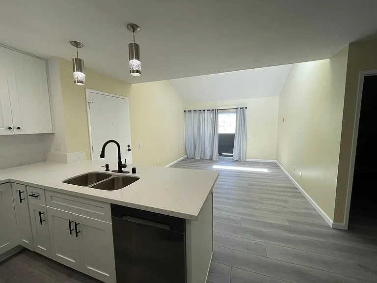 3550 Ruffin Rd #234 — Photo 4