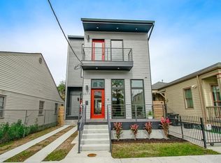 2377 Rousseau St, New Orleans, LA 70130