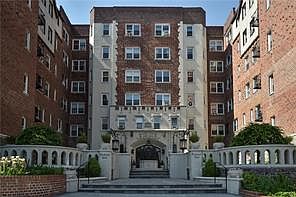 1st image of 60 W Broad Street #4E