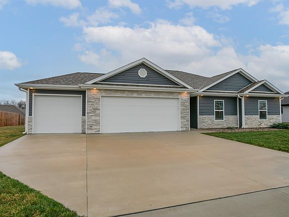 2nd image of 6502 Douglas Pkwy