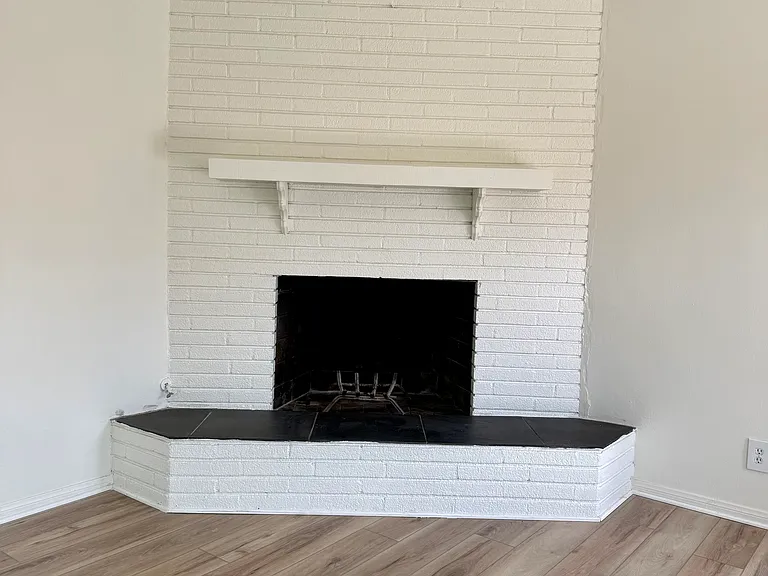 3240 Fairesta St #4 — Photo 7