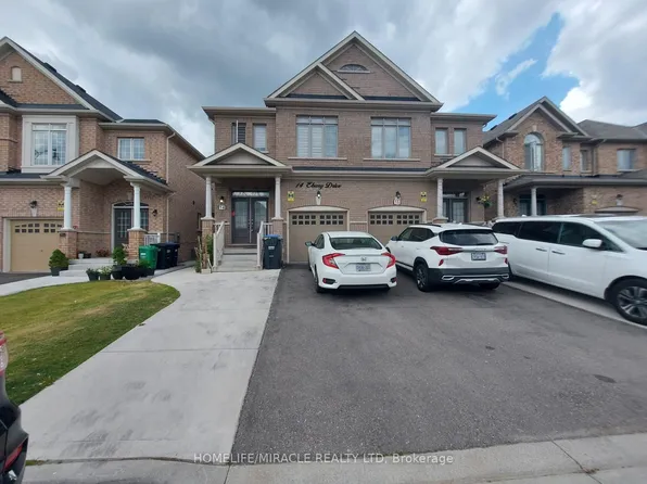 14 Ebury Dr, Brampton, ON L6X 0Z3