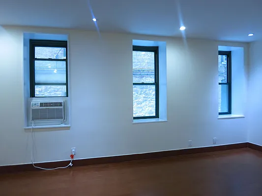 Rented by City & Suburban | media 10