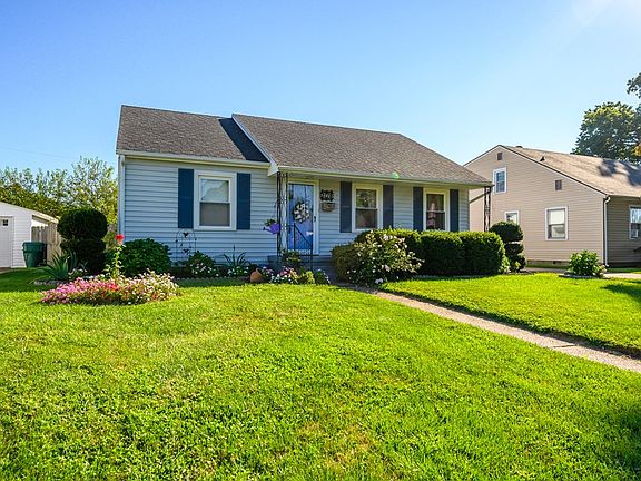 3rd image of 2118 Sunset Dr